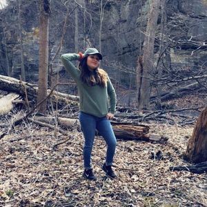 Meet your Posher, Eva